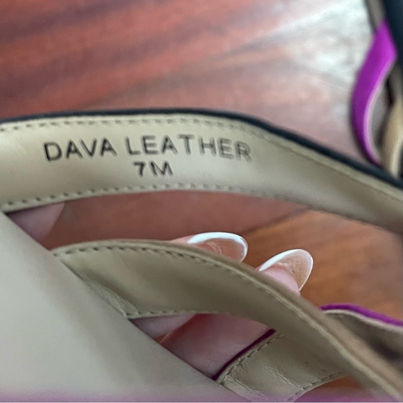 Vionic Dava Leather Sandals Size 7 Flats Strappy Summer Black Tan Purple - Picture 11 of 11